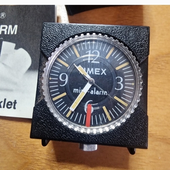 Timex Clock - Picture 2 of 4